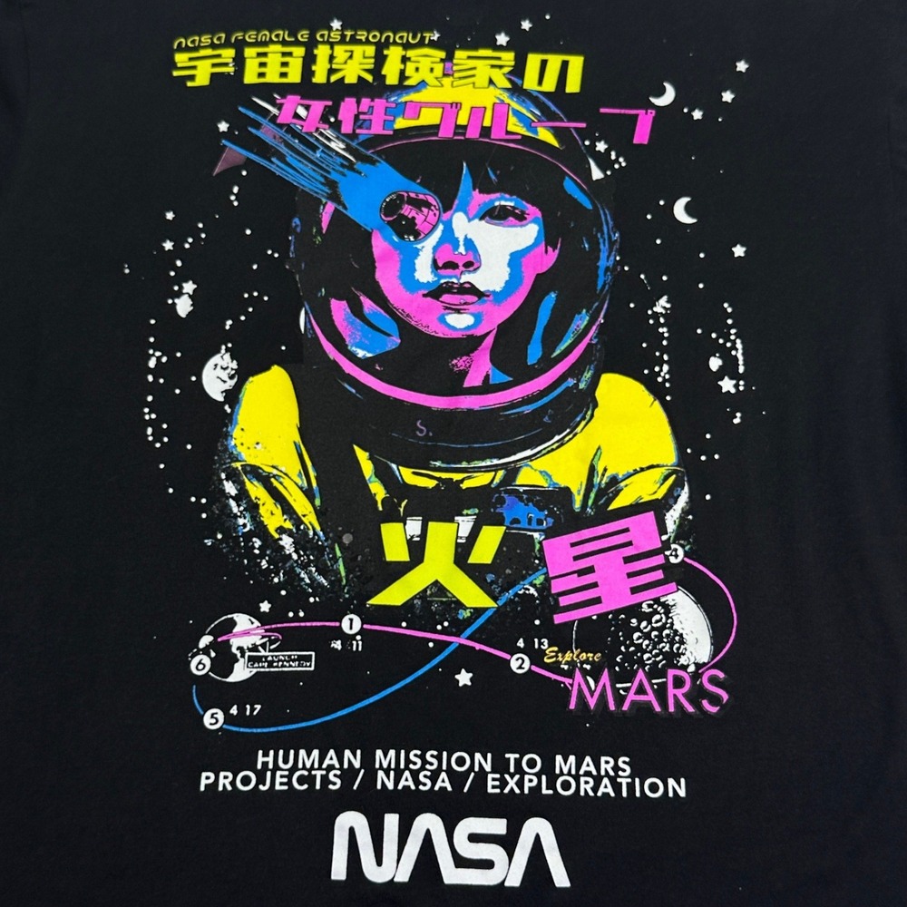 NASA T-Shirt Female Astronaut Mars Japanese Anime Streetwear Sci Fi Space RARE